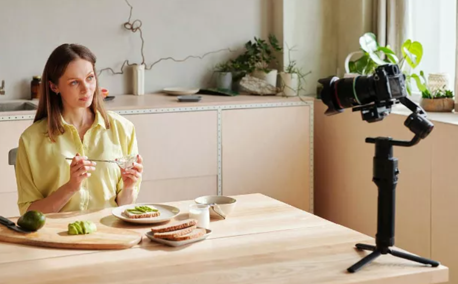 Beginner’s Guide to Your First Vlogging Camera Setup